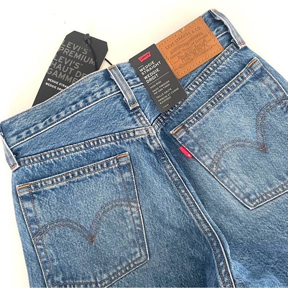 Levi's Wedgie Straight Jeans in Uncovered Truth Size 24 - Picture 7 of 8